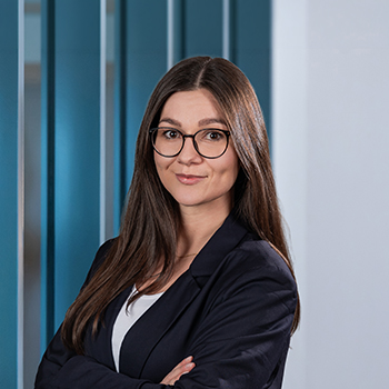 Frau Rebecca Hahn